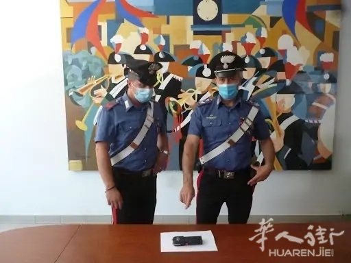 持一把电击器打晕华人商店老板，38岁女子当场被捕