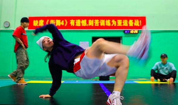 邓雨丛 article_img