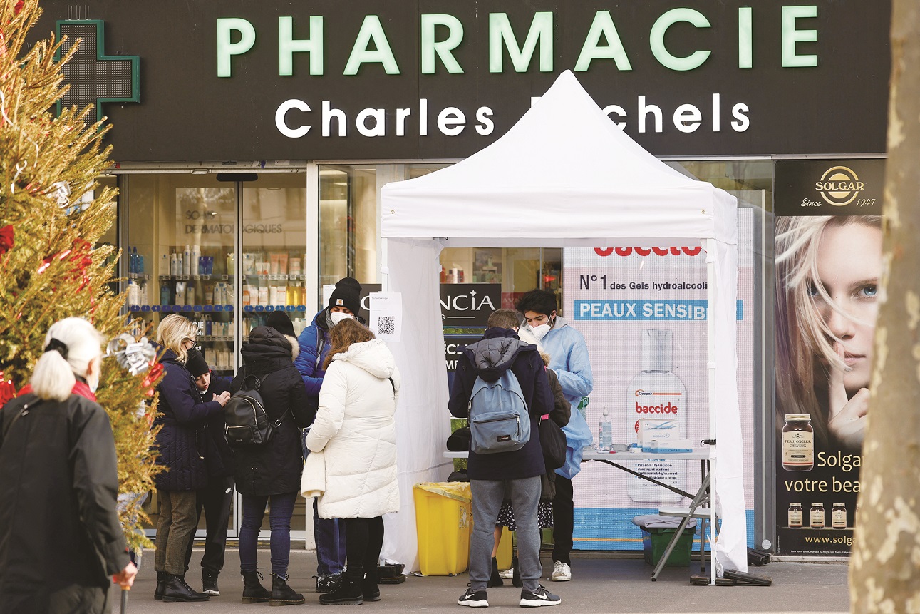 法国疫苗通行证法案闯过首关