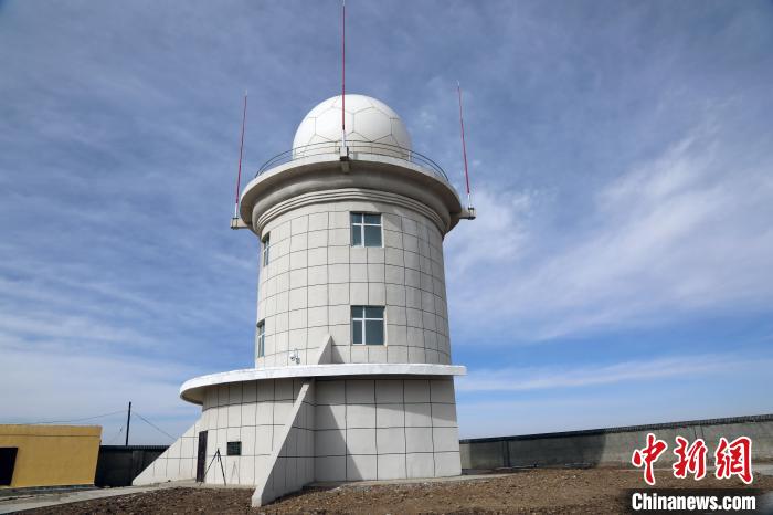 图为黄南州新一代多普勒天气雷达。金泉才 摄