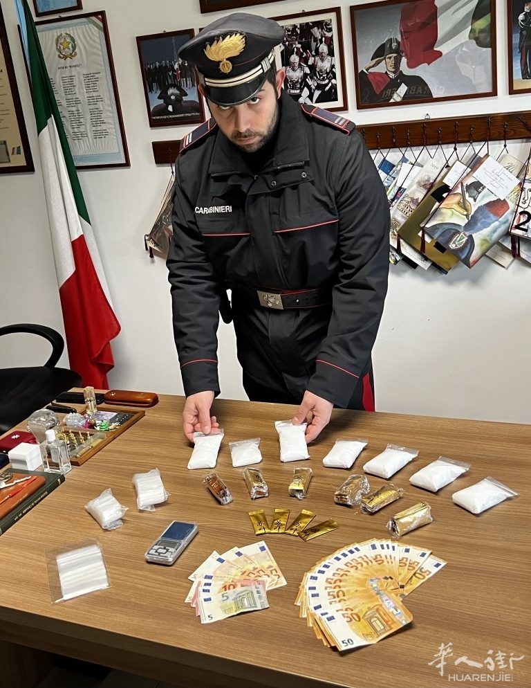 普拉托一华人乘坐出租车贩卖毒品，查扣价值6万欧元K他命 