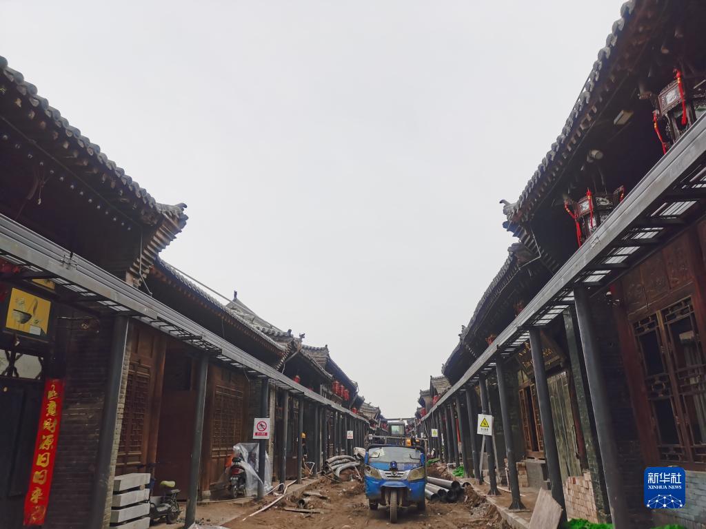 平遥古城加紧推进地下管网提升改造(5月11日摄,手机照片)。新华社记者 梁晓飞 摄 article_img