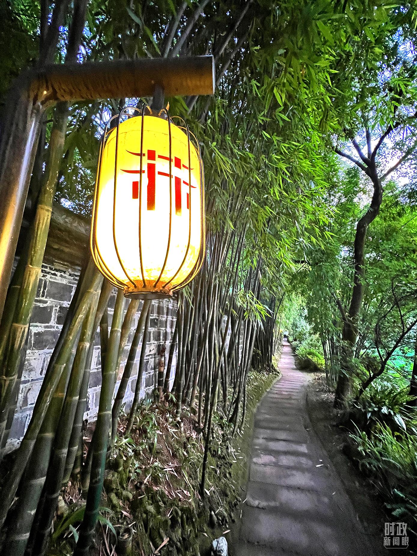 △四川眉山，三苏祠。(总台央视记者杨新禹拍摄)