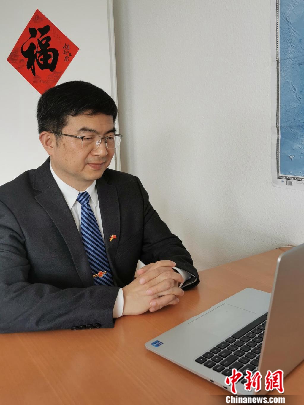 图为黄伟公参致辞。中国驻德国大使馆教育处供图 article_img