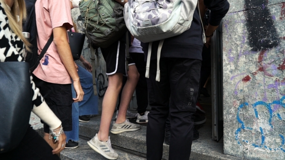 scuola-8-5.jpg scuola-8-5.jpg