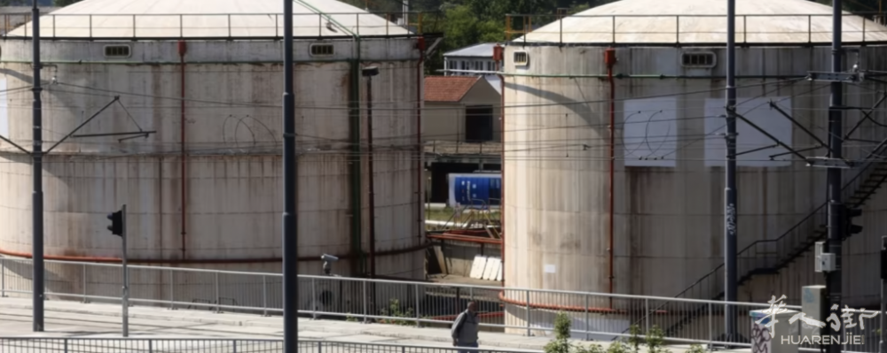 截屏2022-06-19 23.58.47.png