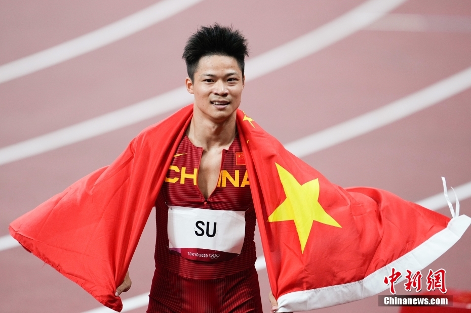 资料图：在东京奥运会男子百米决赛中，中国选手苏炳添以9.98秒的成绩获得第六名。