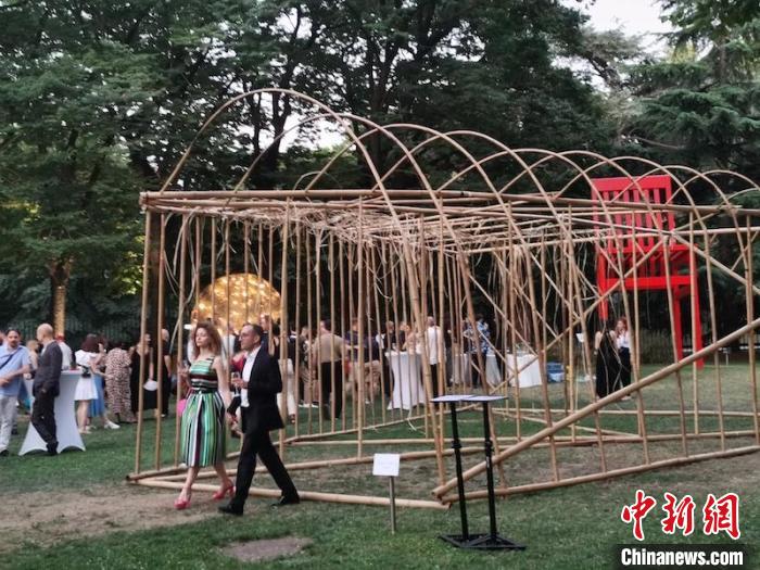 作品《无形》亮相第23届意大利米兰国际三年展。刘卫兵 供图 article_img