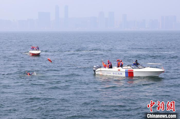 图为演习现场。毕雨亭 摄 article_img