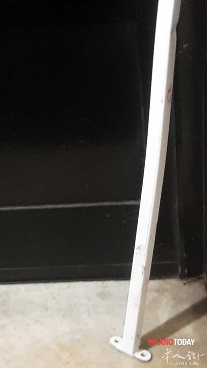 Rapina con una spranga al minimarket (3).jpeg