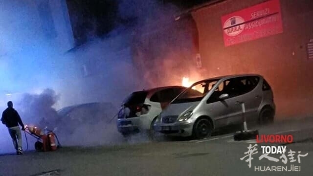 incendio auto via provinciale pisana6.jpg