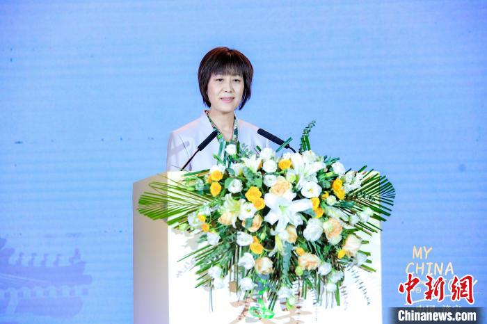 山东省人民政府新闻办公室副主任孙应琢致辞。中国外文局供图 article_img