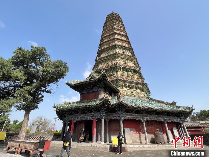 洪洞广胜寺飞虹塔。杨杰英 摄 article_img