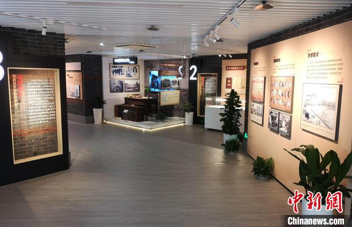 “同心百年”上海侨史发展陈列展。范宇斌 摄 article_img