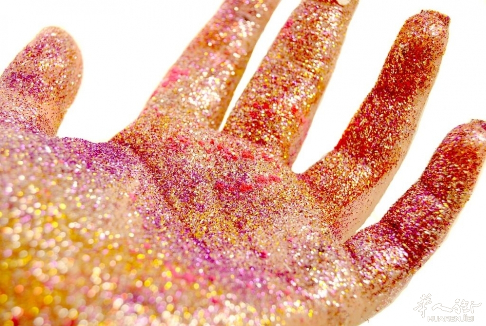 glitter-2-1024x687.jpeg glitter-2-1024x687.jpeg