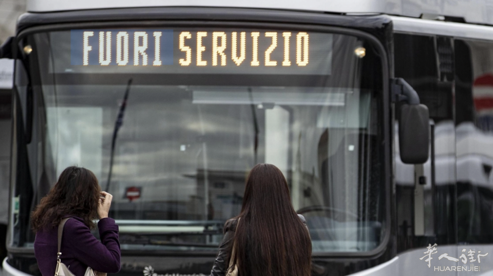 截屏2023-10-18 23.59.35.png