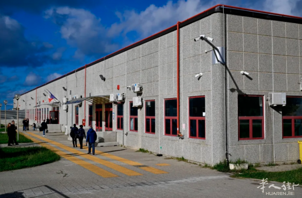 Screenshot 2023-11-21 at 22.47.02.png Screenshot 2023-11-21 at 22.47.02.png