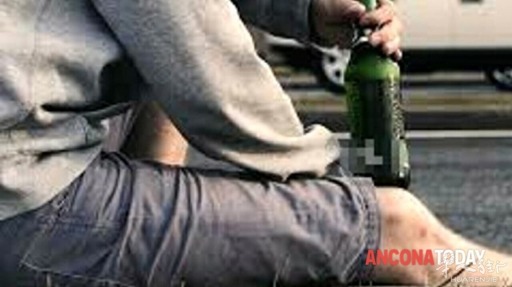 ubriaco molesto-2-3.jpeg ubriaco molesto-2-3.jpeg