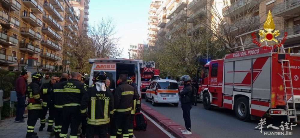 Tragedia in via Ausonia, l'arrivo dei vigili del fuoco.png