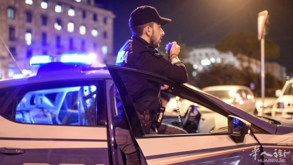 polizia volante notte-2.jpg