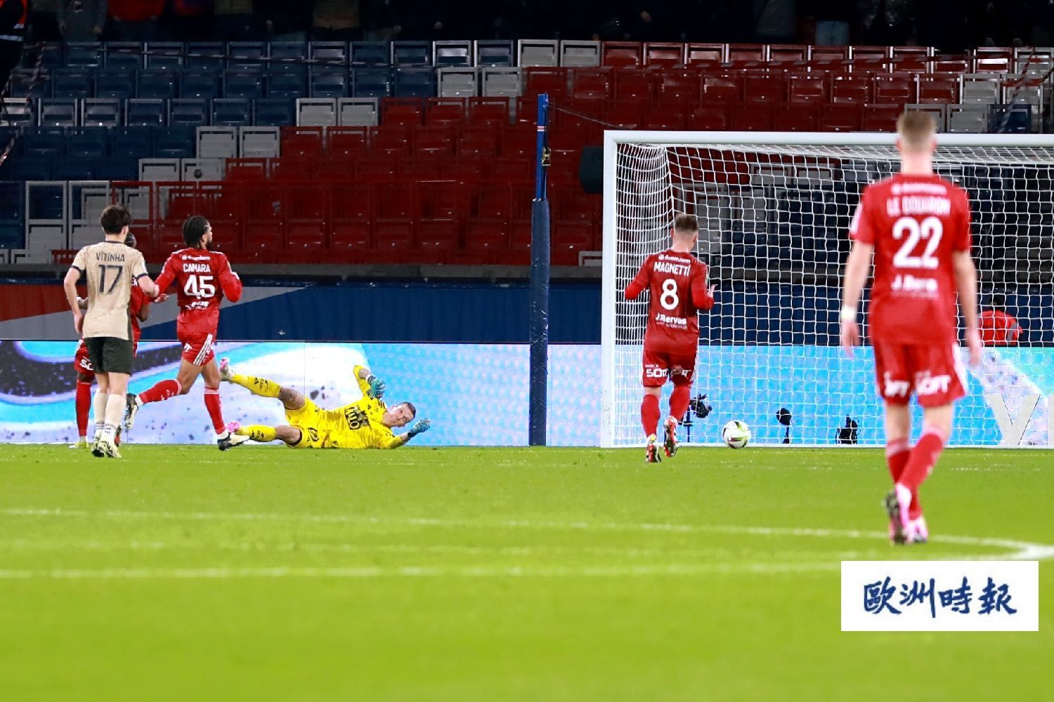 2023-2024法甲联赛第19轮 巴黎圣日尔曼2比2布雷斯特