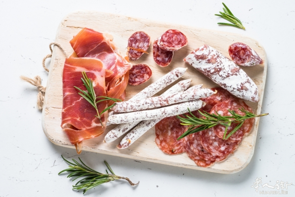 salumi-tagliere-Fotolia_200520038_Subscription_Monthly_M.jpg