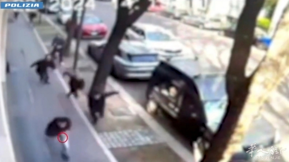 【视频】三名摩洛哥人光天化日米兰市中心抢夺爱彼手表，出手袭警一人被捕！ ... 