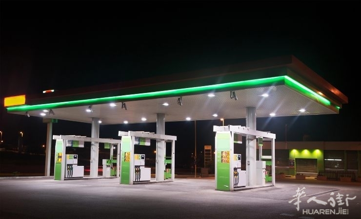 benzina2-1.jpg article_img