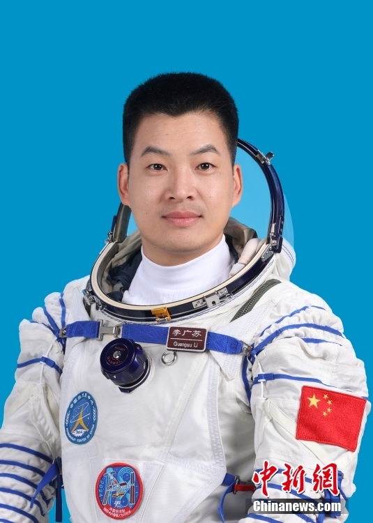 4月24日，据中国载人航天工程办公室消息，24日11时，神舟十八号3名航天员将与中外媒体记者集体见面。图为航天员李广苏。图/中国载人航天办公室