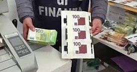 那不勒斯“假钞帝国”被端！胶印技术制造高仿真钞票，现场查获4800万“欧元”！ ... 