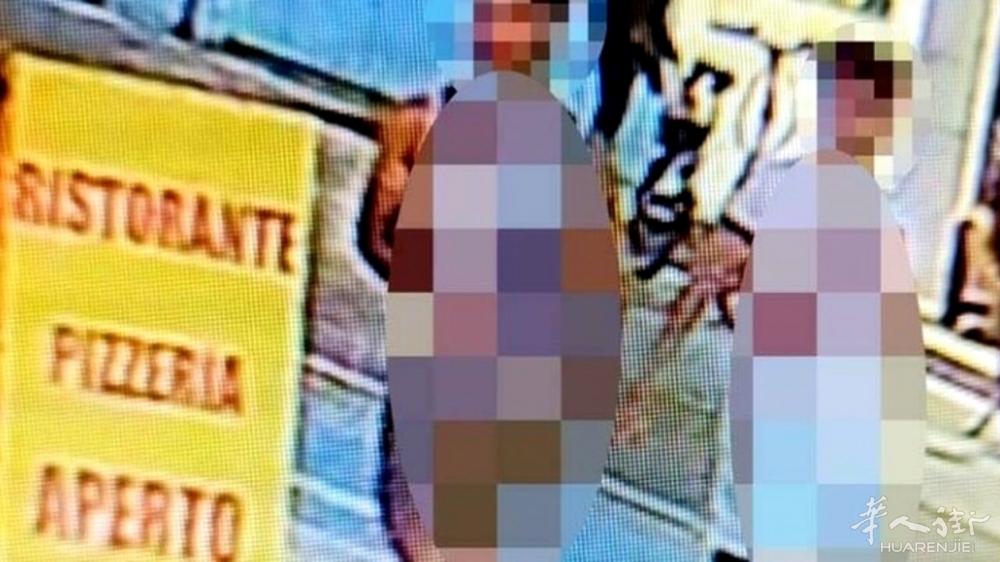 mangiano ristorante non pagano foto fb.jpg