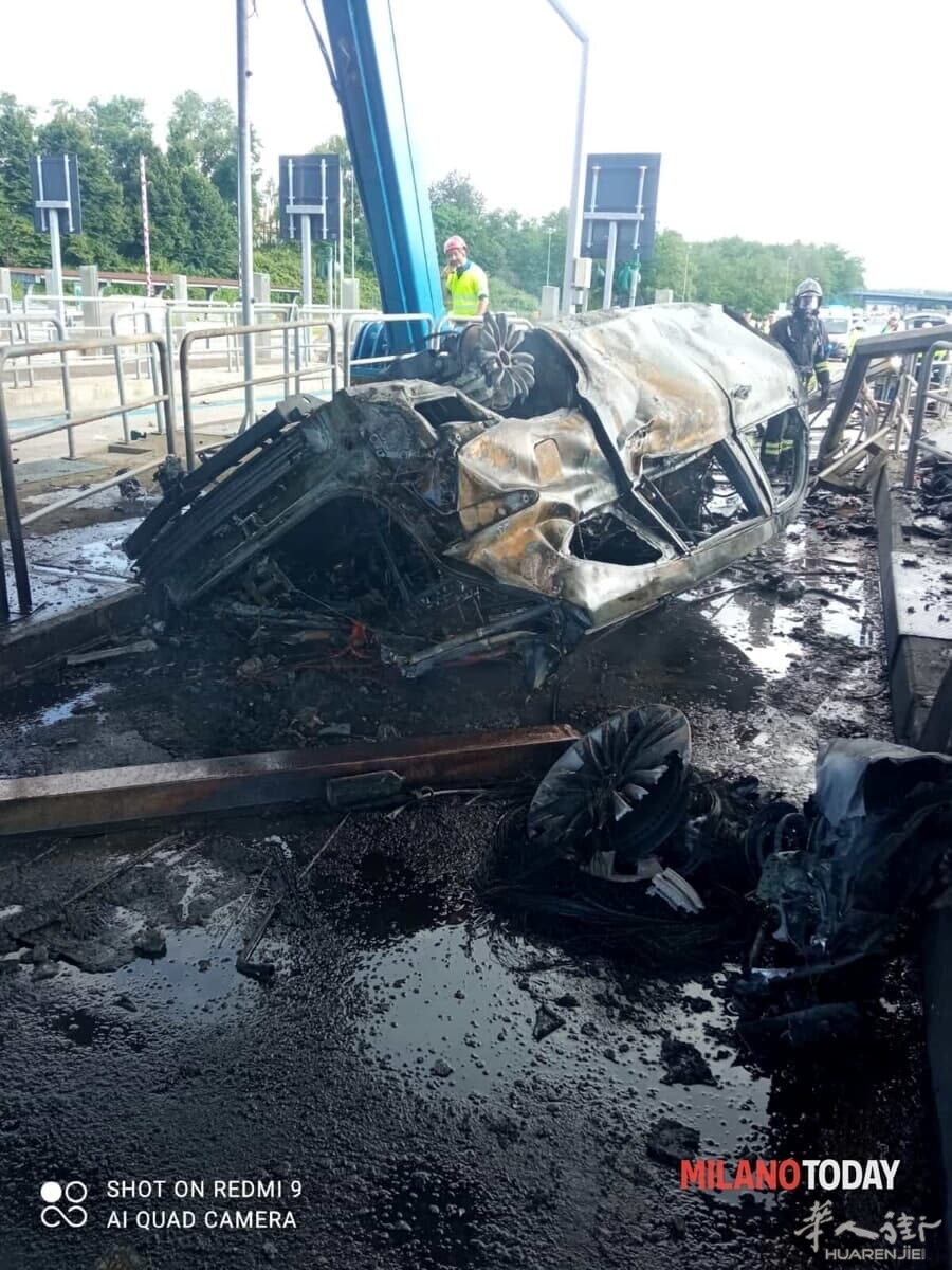 Incidente casello A8, un morto 5.jpeg