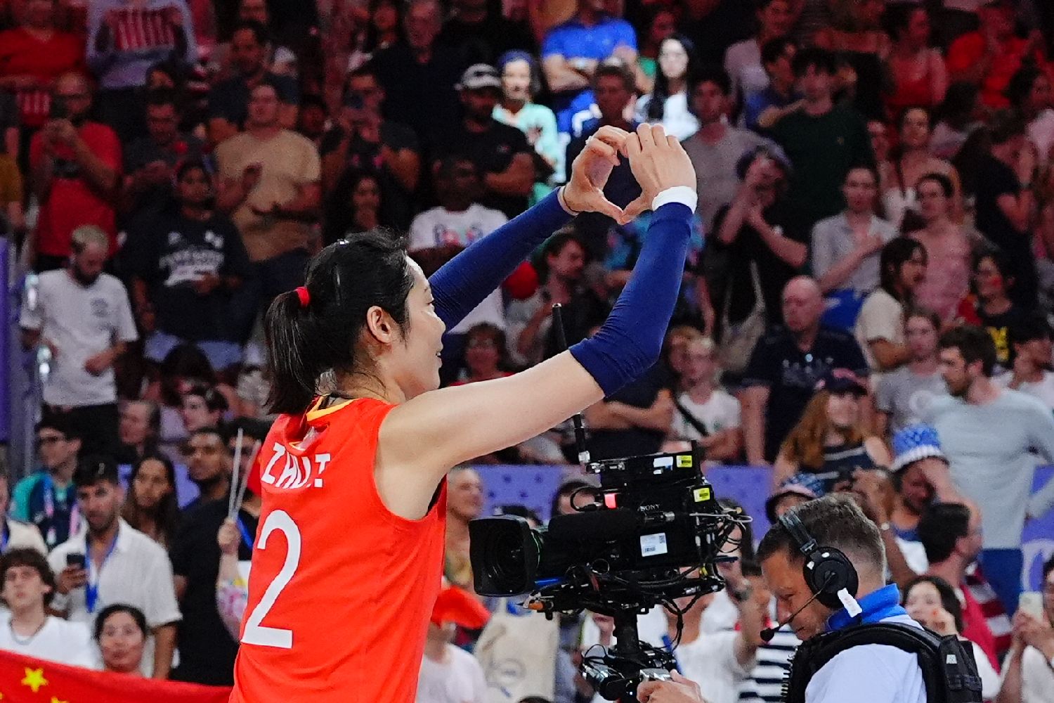 中国女排3比2险胜美国队赢取“开门红”