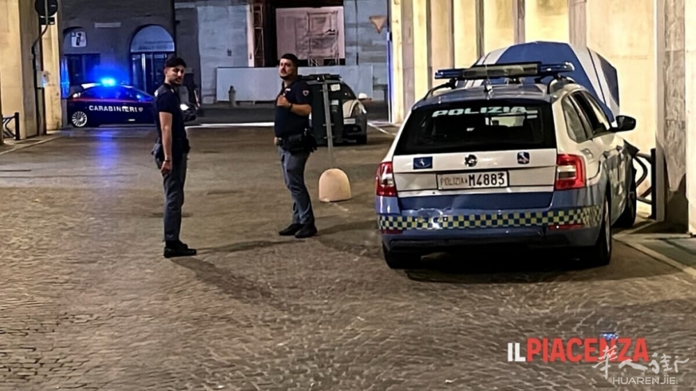 auto polizia rubata incidente 09.jpg article_img