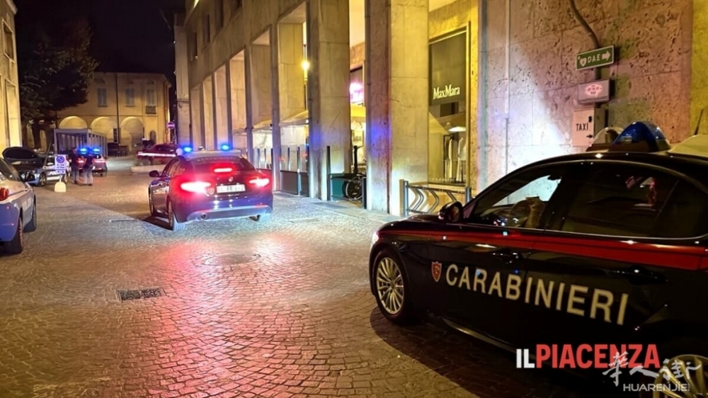auto polizia rubata incidente 07.jpg article_img