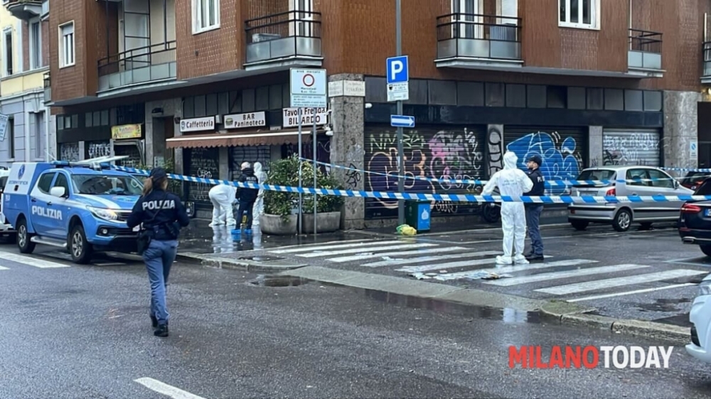 Omicidio in via Giovanni Da Cermenate, ladro ucciso da titolare bar. Rilievi pol.jpeg