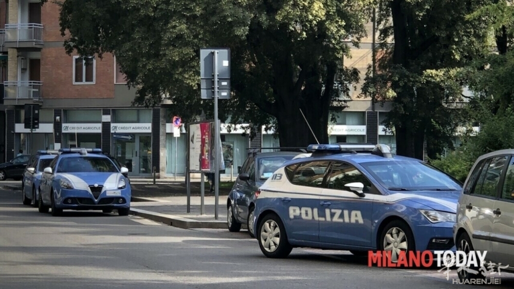 polizia giorni volanti-2.jpg