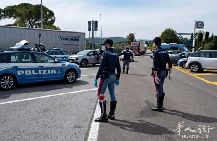 Posto-di-blocco-della-Polizia.jpg