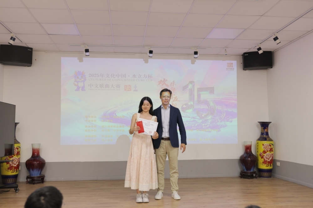 M30A0677.JPG article_img