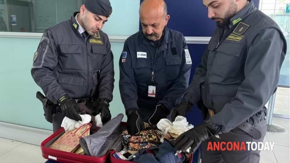 finanzacontrolliaeroporto.jpg article_img