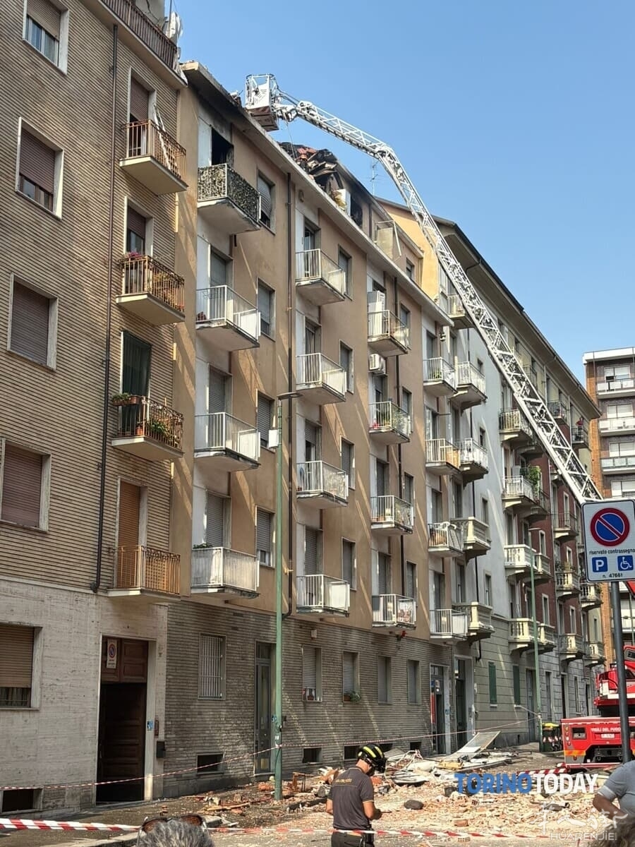 incendio-mansarda-via-nizza-250630-13.jpg article_img