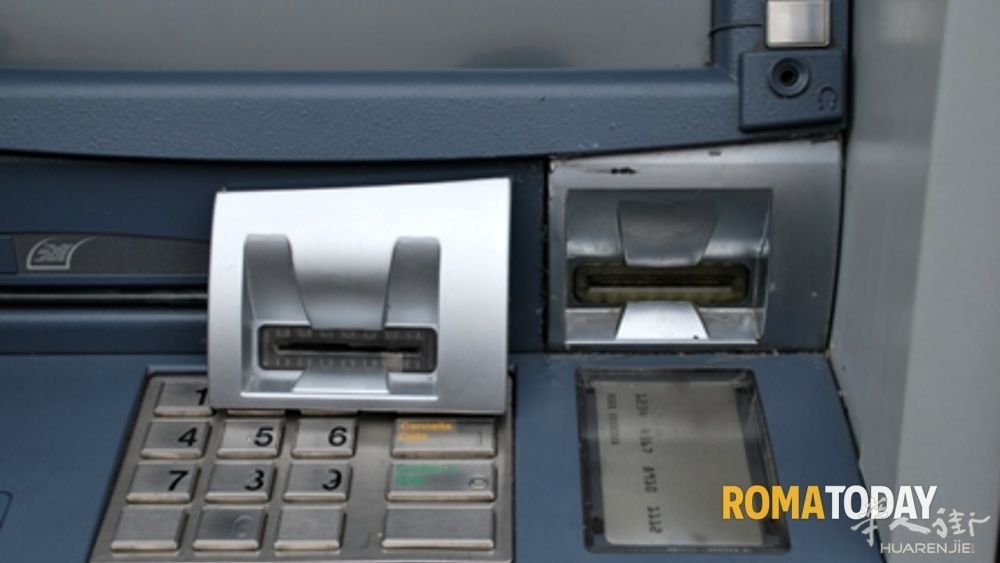 bancomat1_2_original.jpg bancomat1_2_original.jpg