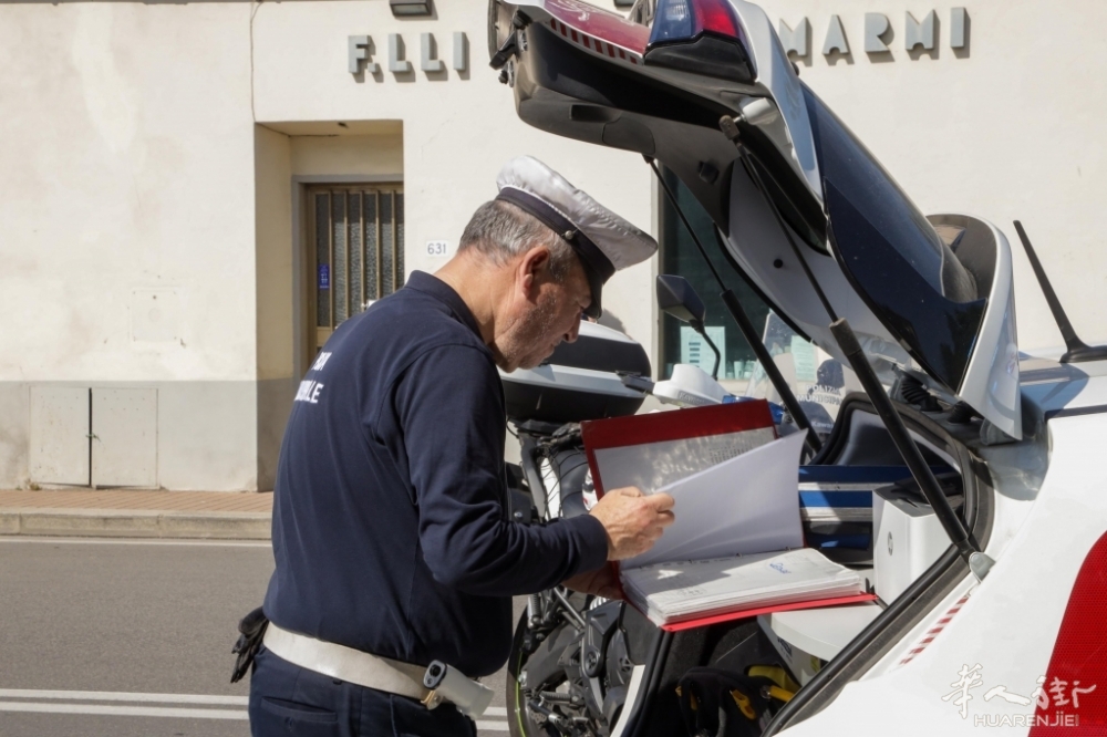 fe_qvdxm119-99321932.jpg fe_qvdxm119-99321932.jpg