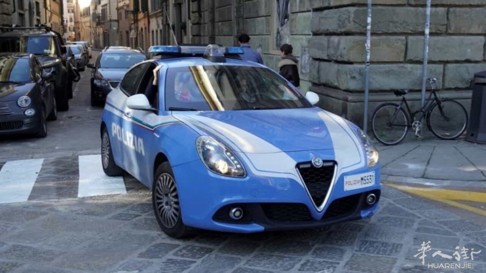 polizia-35.jpg polizia-35.jpg