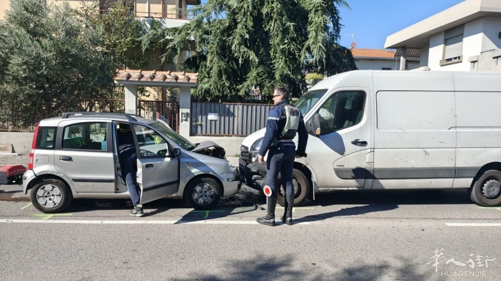 Scontro-via-traversa-pistoiese-2-1024x576.jpeg Scontro-via-traversa-pistoiese-2-1024x576.jpeg