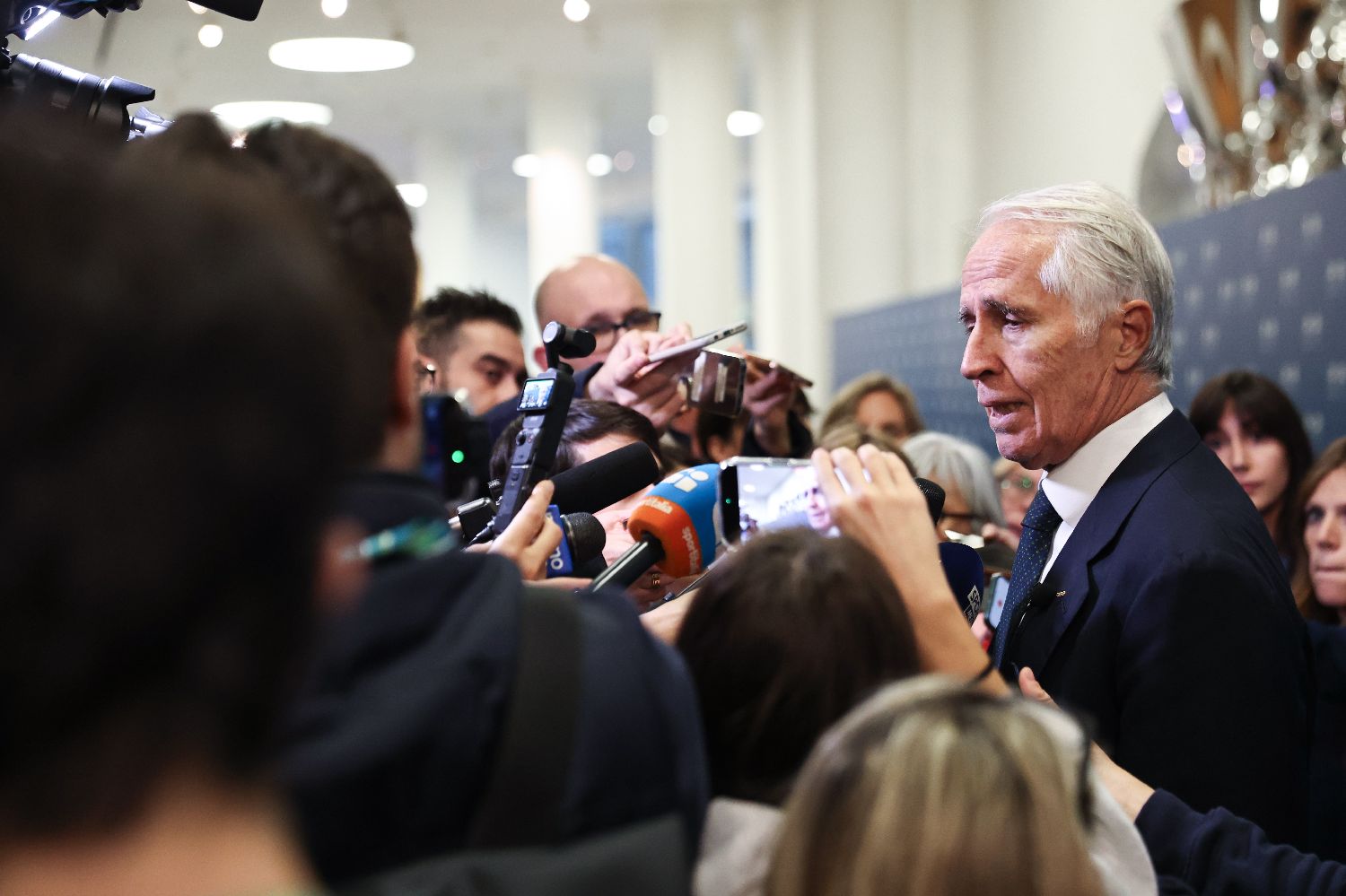 米兰-科尔蒂纳冬奥会倒计时100天庆祝活动举行