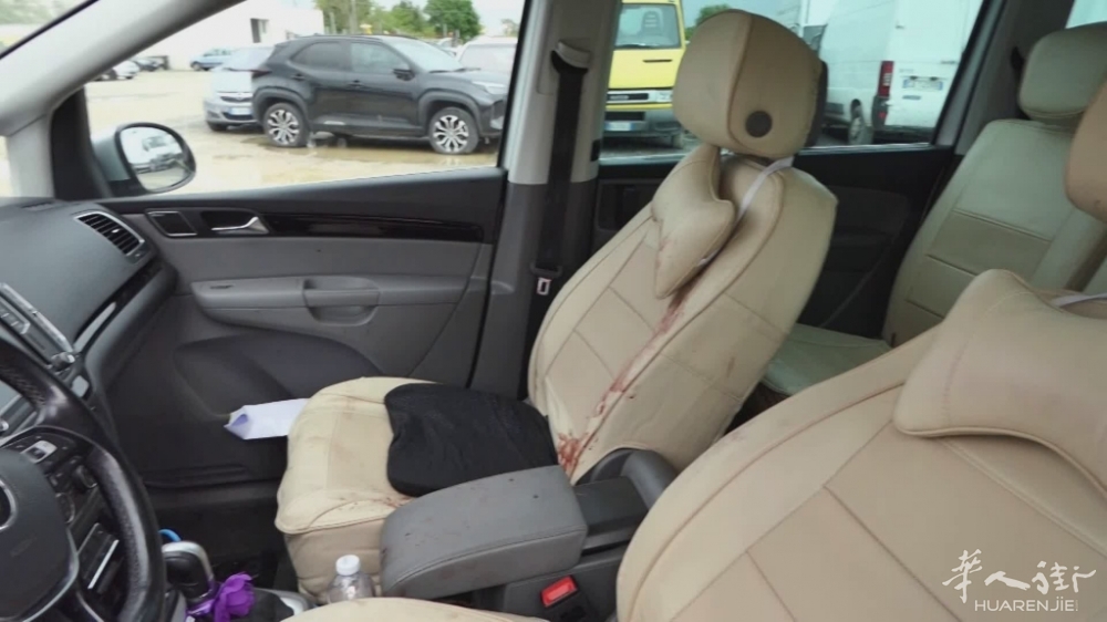 219881_Colpo-di-pistola-al-culmine-di-una-tentata-rapina-donna-in-gravissime-con.jpg 219881_Colpo-di-pistola-al-culmine-di-una-tentata-rapina-donna-in-gravissime-con.jpg