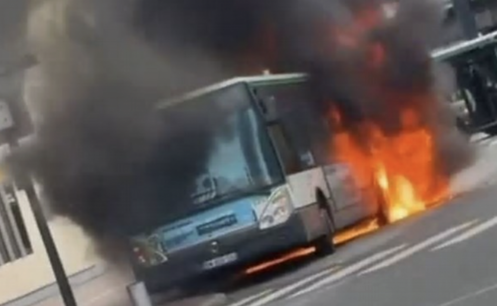 截屏2025-12-02 18.05.58.png 截屏2025-12-02 18.05.58.png