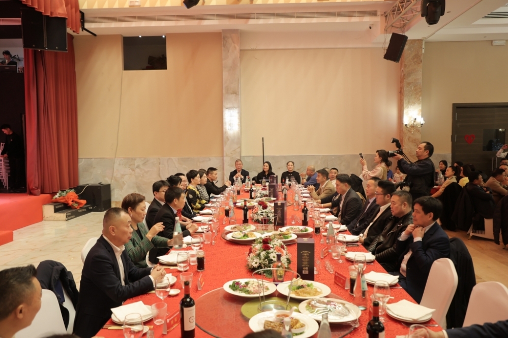 M30A2565.JPG M30A2565.JPG