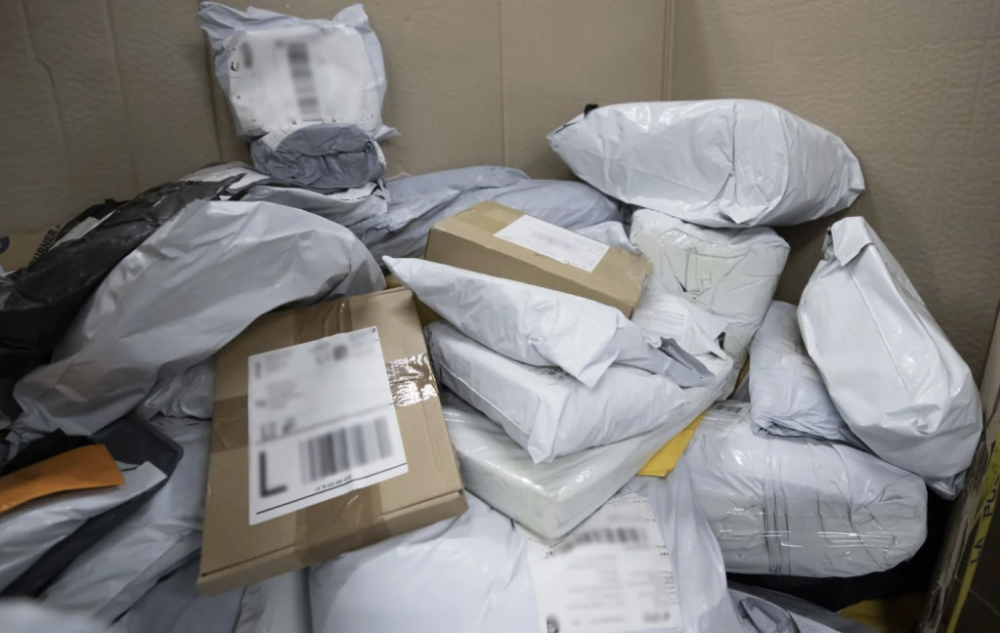 截屏2025-12-17 08.42.03.png